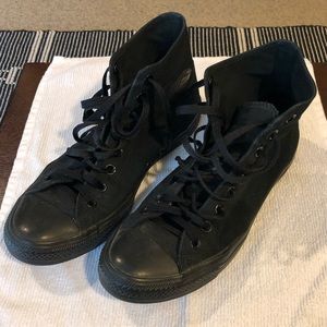 Converse Chuck Taylor hightops